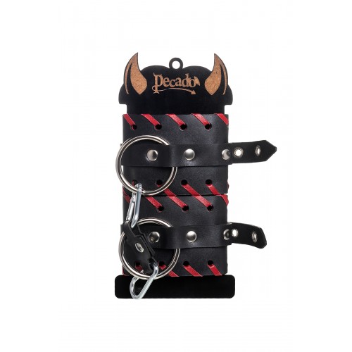Наручники с красной окантовкой Pecado BDSM, натуральная кожа, черные