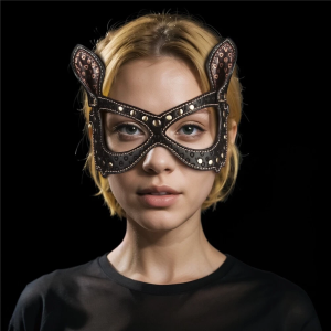 Маска из искусственной кожи Rebellion Reign Bunny Mask (иной угол)