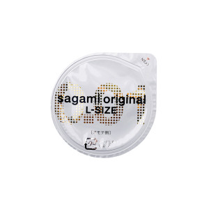 Полиуретановые презервативы увеличенного размера Sagami Original 0,01 L-size (2 шт) (иной угол)