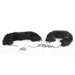 Черные металлические наручники с мехом Fetish Pleasure (иной угол)
