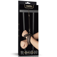 Наручники из искусственной кожи Rebellion Reign Crossed