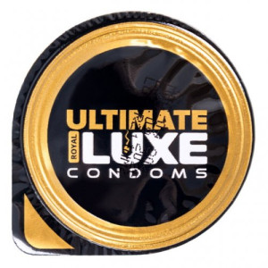 Презерватив черный Luxe Black Ultimate Реактивный Трезубец с ароматом шоколада 1 шт (иной угол)