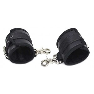  Наручники кожаные черные (иной угол)