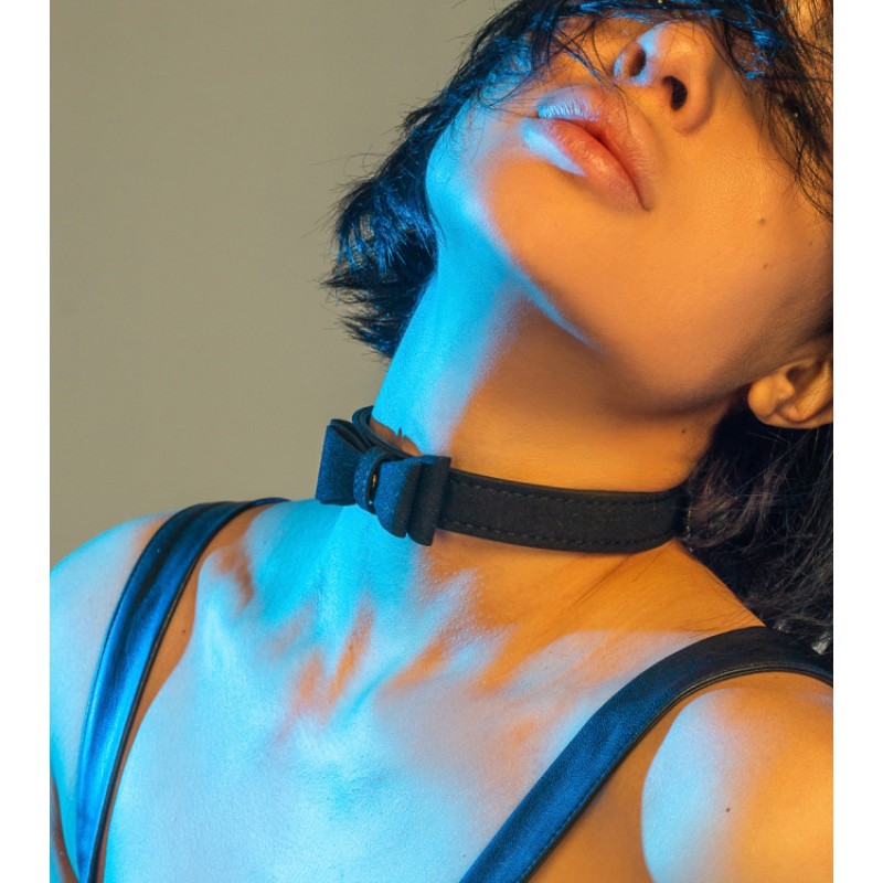 Черный ошейник с бабочкой Party Hard Decadence