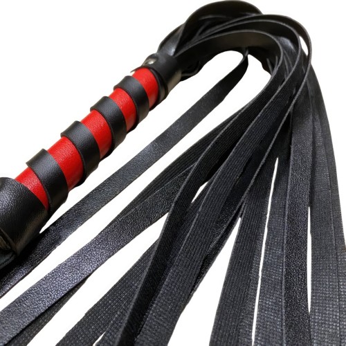 Черная плеть с черно-красной ручкой