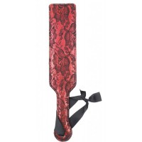 Пэдл красного цвета декорированный кружевом