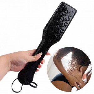 Черный пэдл с принтом (иной угол)