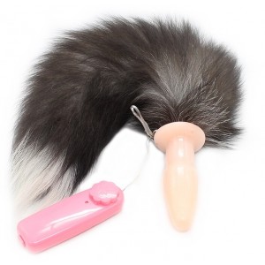 Анальная пробка с вибрацией и длинным черным хвостиком 47 см (иной угол)