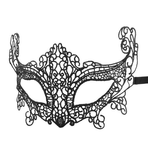Черная кружевная маска