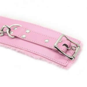 Наручники с мехом розовые (иной угол)