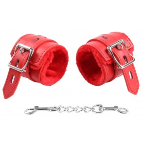 Красные наручники с мехом на цепочке (иной угол)