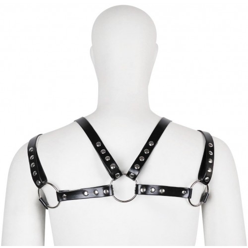 Соблазнительная кожаная портупея на плечи