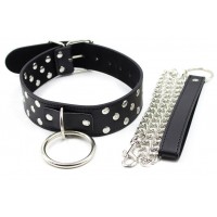 Ошейник с металлическими заклепками и поводком