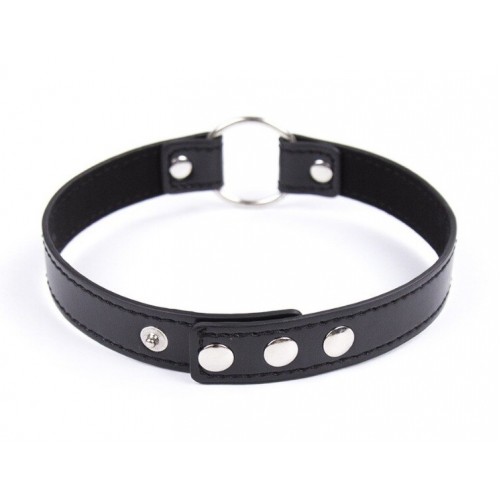 Черный ошейник на заклепках с кольцом