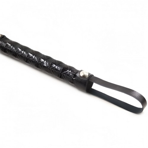 Черная плеть с дизайнерской лакированной ручкой