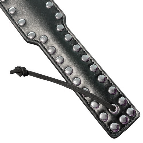 Пэдл с металлическими заклепками