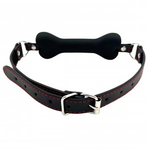 Кляп-трензель с черной косточкой (иной угол)