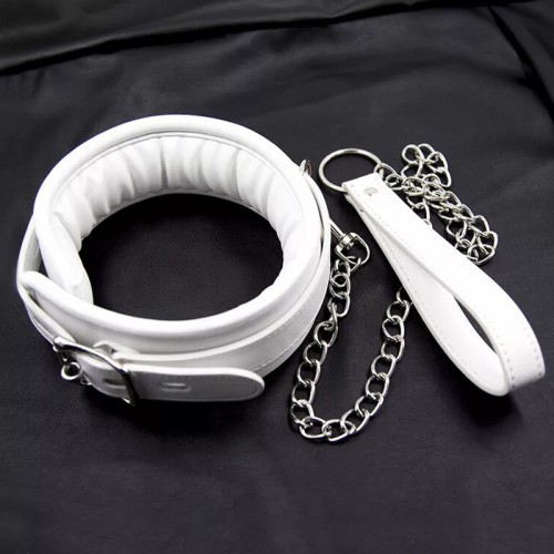 Ошейник из мягкой кожи с поводком white