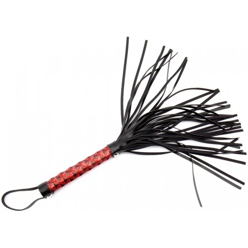 Черная плеть с дизайнерской лакированной ручкой красного цвета