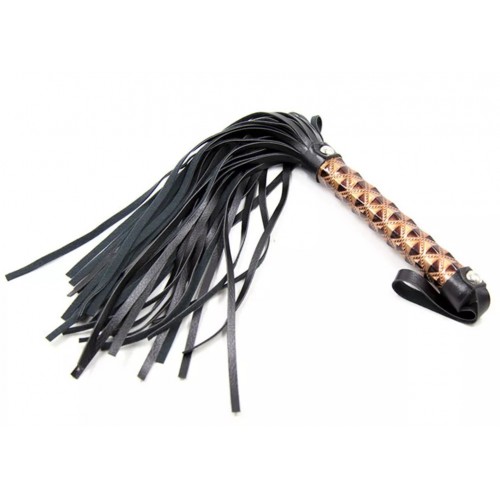 Черная плеть с дизайнерской лакированной ручкой золотого цвета