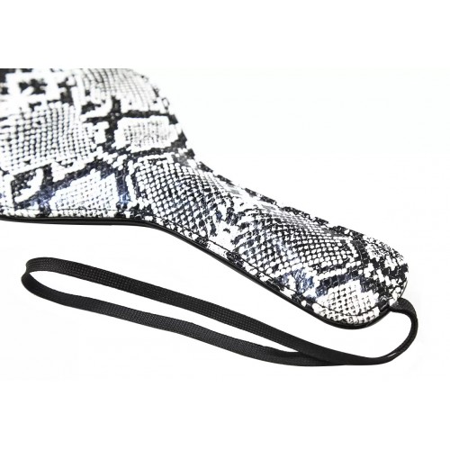 Пэдл черный с змеиным принтом