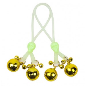 Силиконовые зажимы для сосков с белым черепом и золотистыми бубенчиками (иной угол)