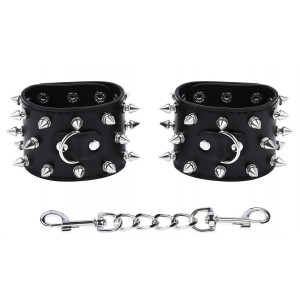 Широкие черные наручники с шипами