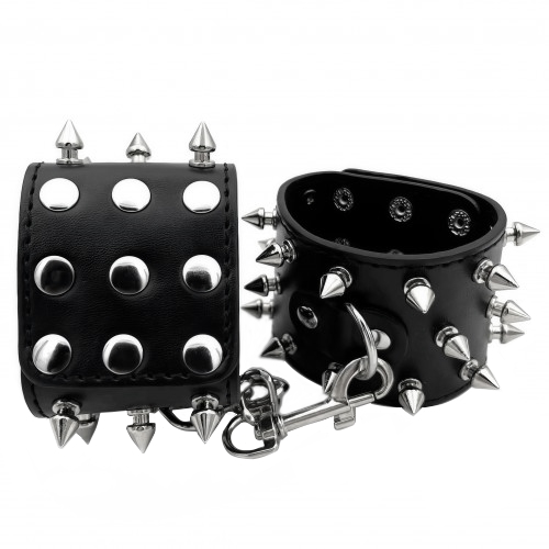 Широкие черные наручники с шипами