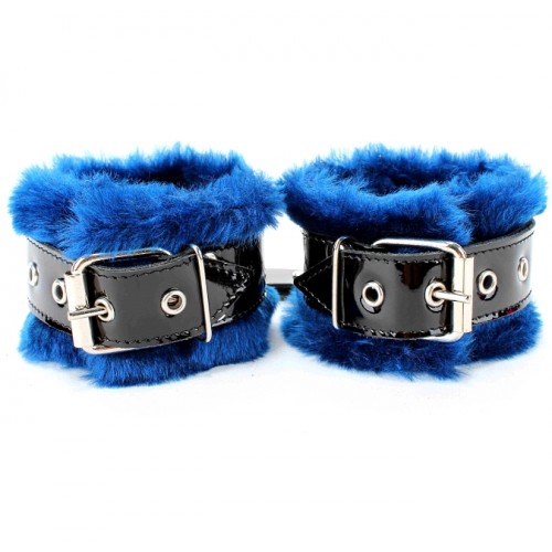 Набор с искусственным синим  мехом BDSM Light: ошейник и наручники