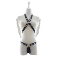 Откровенная сбруя на ремешках с заклепками