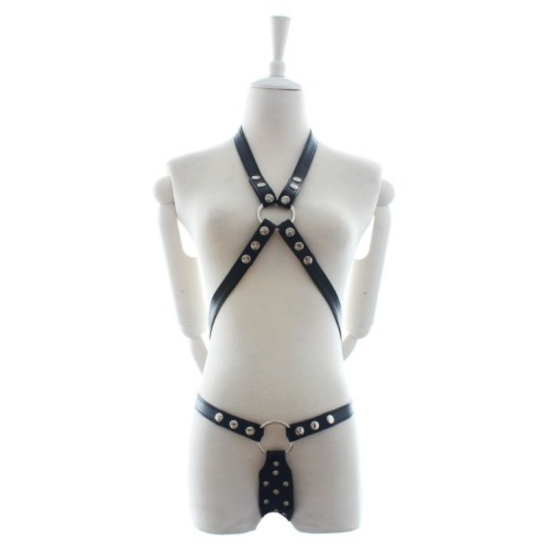 Откровенная сбруя на ремешках с заклепками