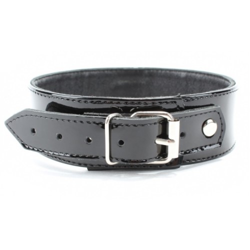 Стильный ошейник из лаковой кожи