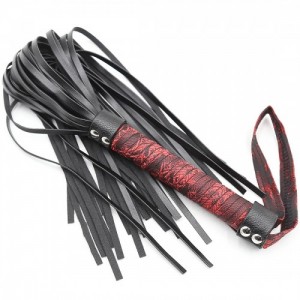 Плеть Flogger с темно-красной ручкой (иной угол)