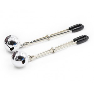 Металлические зажимы с серебристыми бусинами (иной угол)