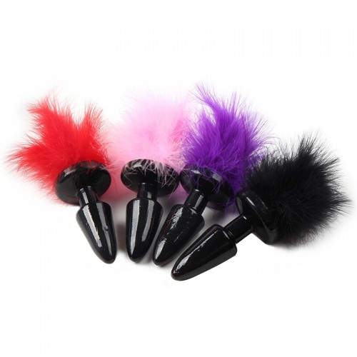 Силиконовая анальная пробка с красным хвостиком 19 см