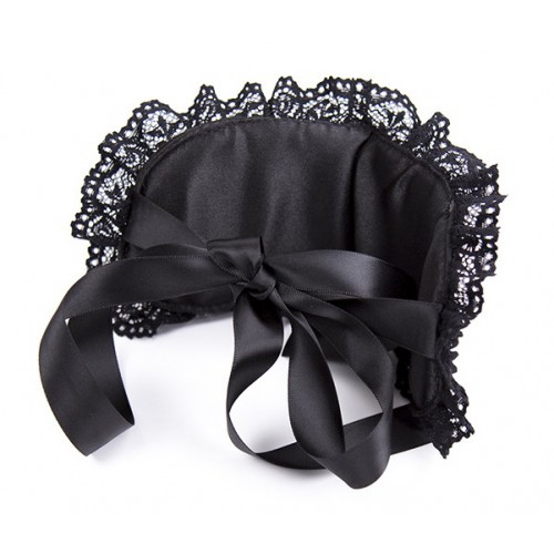 Чёрная кружевная маска с белой вставкой