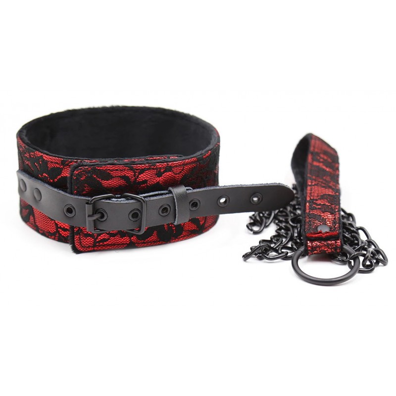 Черно-красный ошейник с узором на поводке