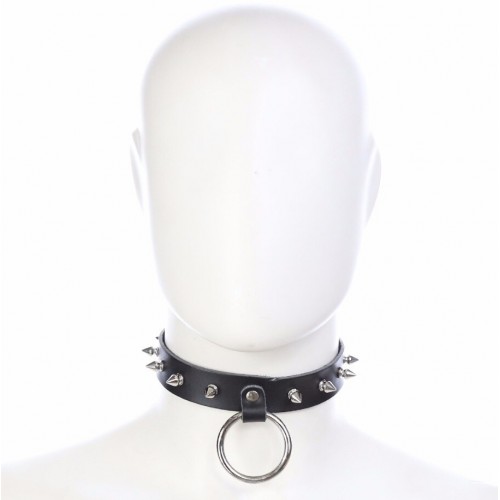 Ошейник из натуральной кожи с шипами и кольцом