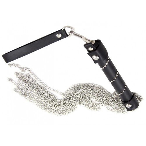 Металлическая плеть с декорированной рукоятью
