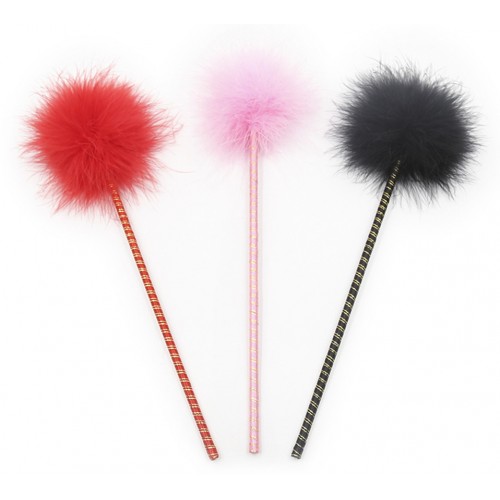 Чёрный тиклер с атласной ручкой 34 см