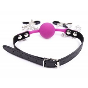 Силиконовый кляп розовый с зажимами для сосков (иной угол)