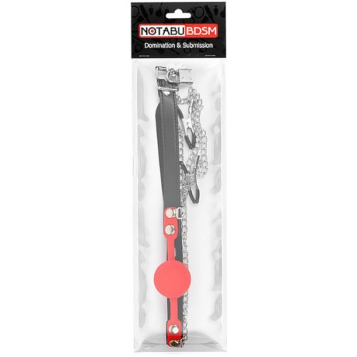 Красный кляп с зажимами для сосков и замочком Notabu