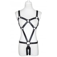 Потрясающая черная сбруя на ремешках