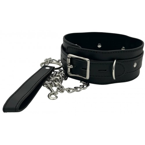 Черный ошейник с кольцом на поводке