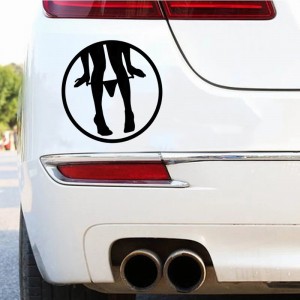 Виниловая наклейка на авто черная (иной угол)