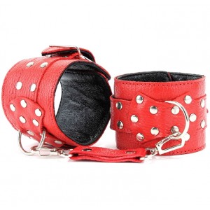 Наручники из кожи красные (иной угол)