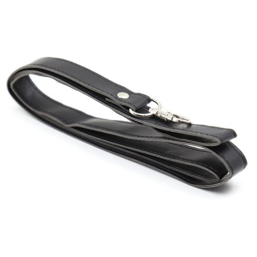 Ошейник с кольцом и поводком на ремне