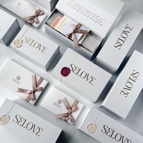 Фиолетовый вибратор-пульсатор с вакуумным клиторальным стимулятором Selove Caress