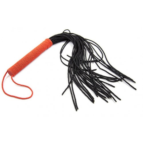Мягкая плеть черно-красная