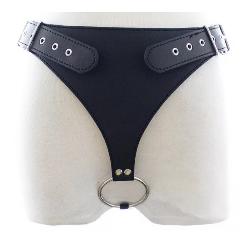 Трусы черные с кольцом на ремнях